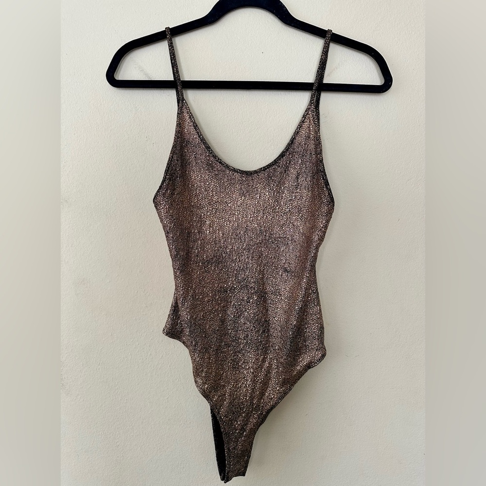 Fashion Nova bronze glitter bodysuit size Large